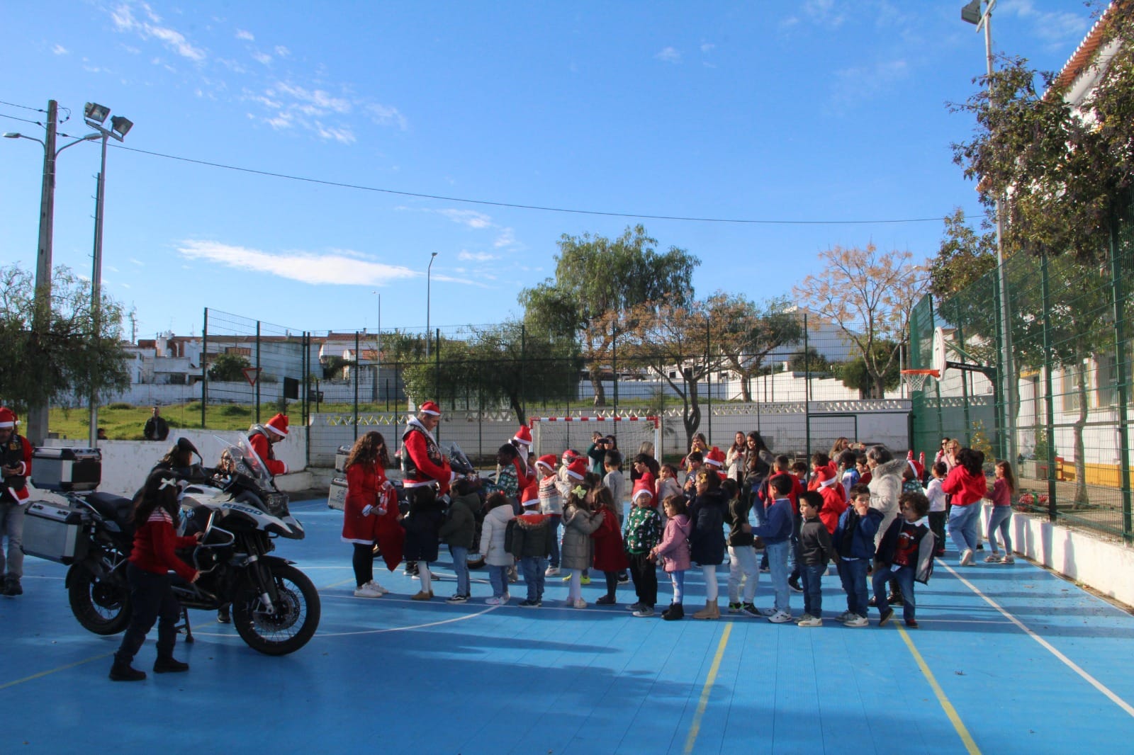 Visita dos Pais Natal Motard à Escola