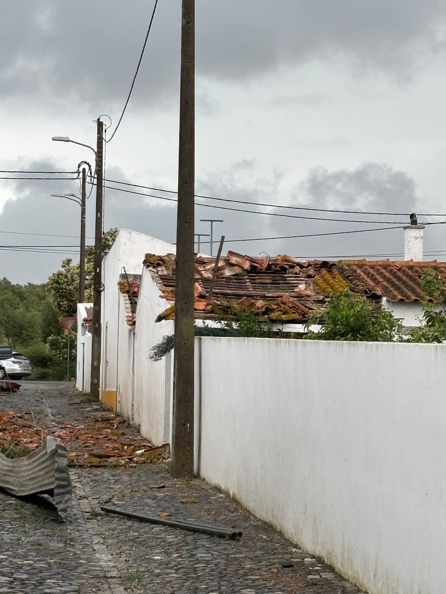 Informação à População